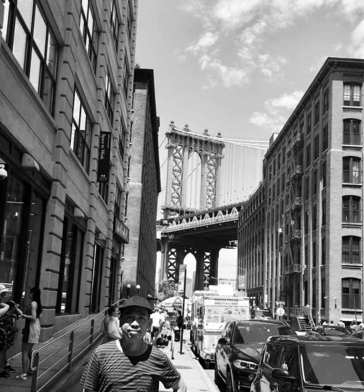 Đinh Trường Chinh Dumbo Brooklyn Newyork